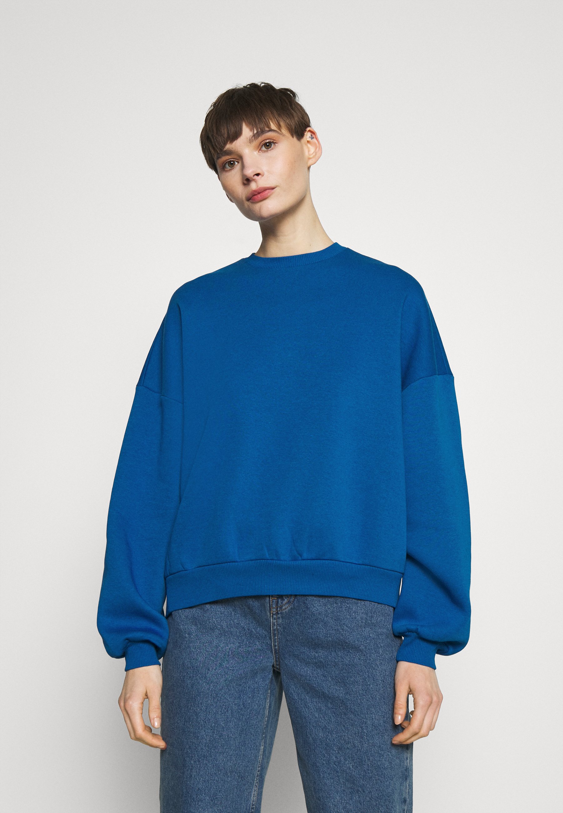 Nelly Perfect Chunky Sweater Chunky Sweatshirt Hospital Insurance