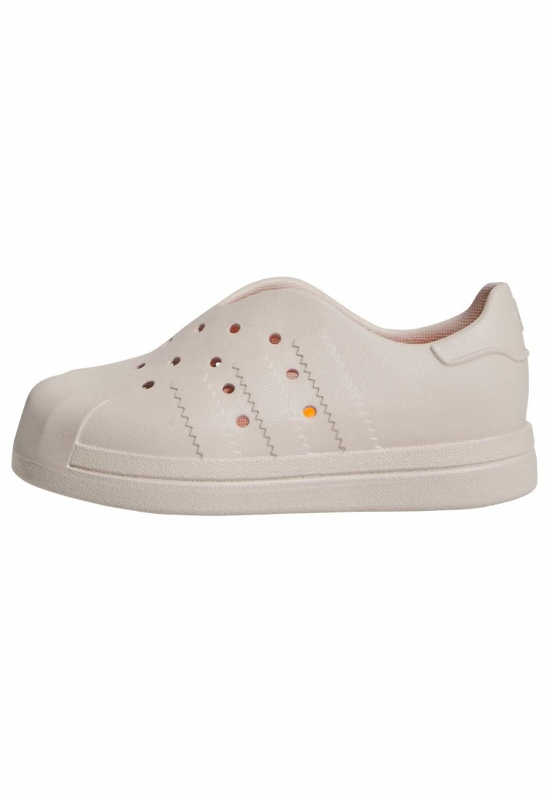 adidas superstar slip on beige