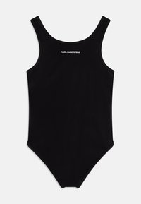 Fato de banho preto de uma peça com alças largas, um design justo e um logo branco "KARL LAGERFELD" ao longo do peito. Textura suave.