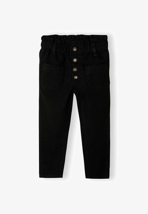 Czarne dżinsy z elastycznym pasem, zapięciem na pięć guzików i dwoma przednimi kieszeniami. Gładka tekstura; dopasowany krój.