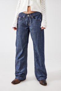 BDG Urban Outfitters KAYLA RINSE - Ravne kavbojke - rinse denim