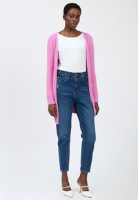 INFLUENCER FLUFFY - Vest - pink
