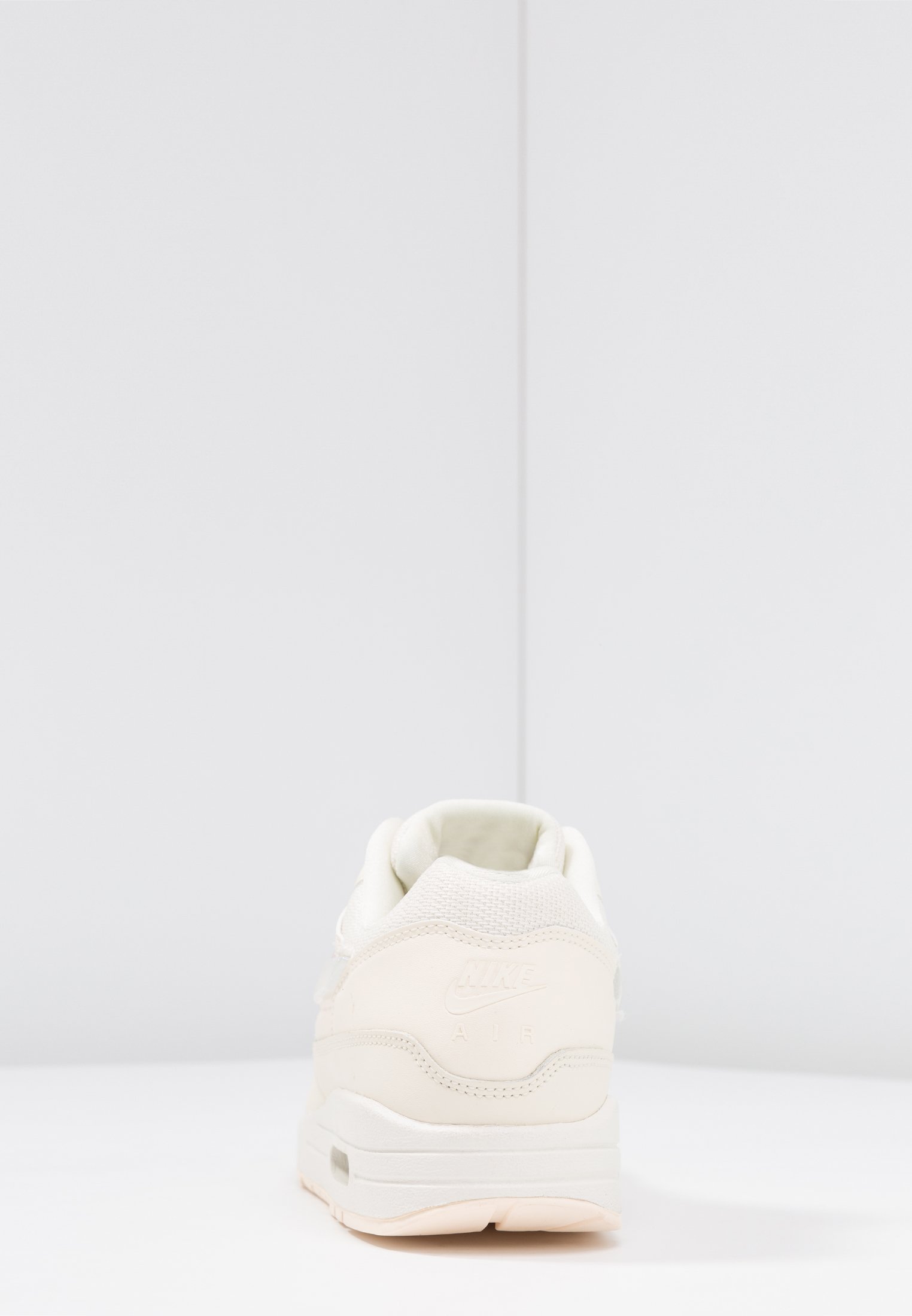 nike-air-max-1-jp-sneakers-dames-wit_35408.jpg – Collab Sneakers