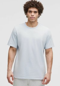 Unselected, starch blue