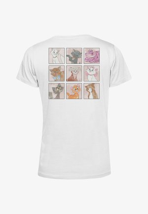Camiseta blanca de algodón con un diseño de cuadrícula que presenta nueve ilustraciones de animales de dibujos animados en varios colores y expresiones, con diseños y acentos juguetones.