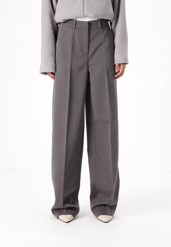 VMBEATE WIDE PANT - Stoffhose