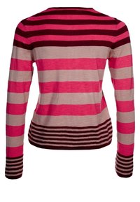 Sweter z długim rękawem z poziomymi paskami w kolorach różowym, ciemnoróżowym i beżowym. Miękka faktura i dopasowany krój z okrągłym dekoltem.