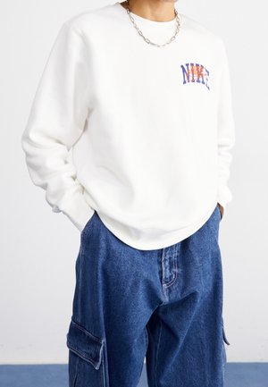 Sweatshirt - white
