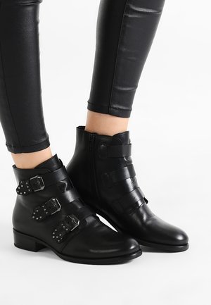 Ankle Boot - black