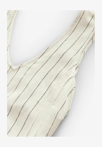 Vybrané, neutral stripe