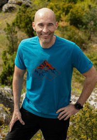 Alpinus - T-shirt z nadrukiem