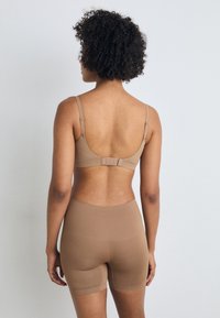 Chantelle SMOOTH COMFORT PANTY - Roupa modeladora - terracotta