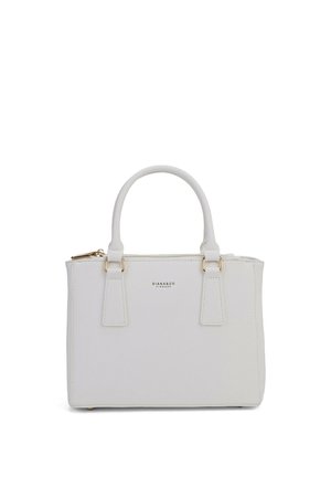 Borsa in ecopelle bianca con due manici corti, chiusura superiore con cerniera, hardware dorato lucido e logo del marchio impresso sulla parte anteriore.