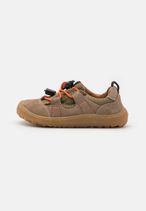 BAREFOOT TRACK UNISEX - Trainers - olive