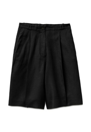 Shorts noirs sur mesure longueur genou avec passants pour ceinture, fermeture à boutons devant, poches latérales et coupe droite décontractée.
