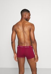 Calvin Klein Underwear LOW RISE TRUNK STRETCH 3 PACK - Cuecas boxer - wave light red/pewter/winterberry