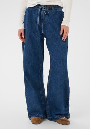 - Jeansy Relaxed Fit