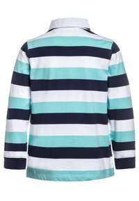 Långärmad polo skjorta med krage, dekorerad med horisontella ränder i marinblått, vitt och ljus teal; tillverkad av mjukt bomullstyg.