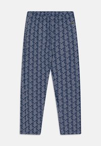 Non sélectionné, methylene/flour