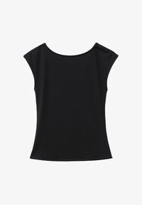 Vald, black
