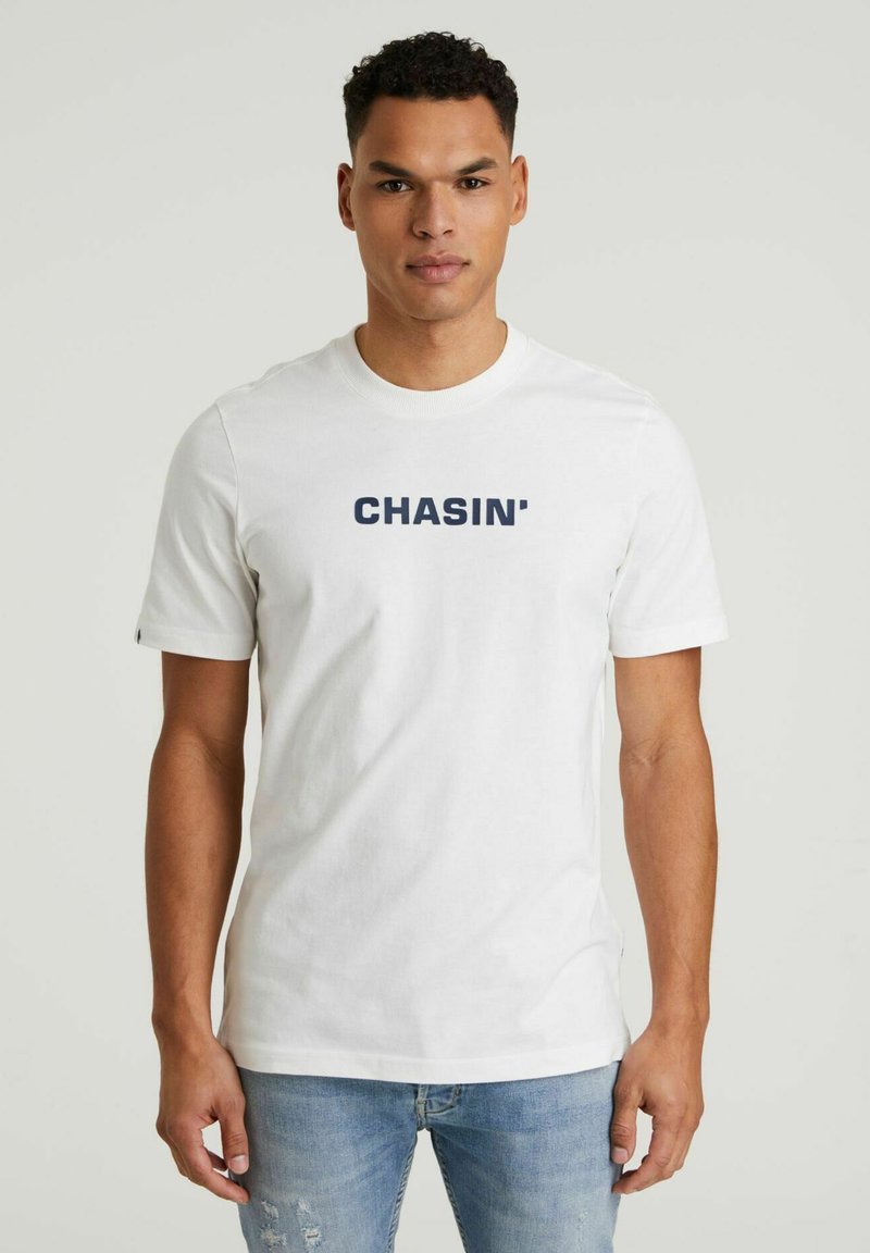 CHASIN' DAVIE - Triko s potiskem - off white