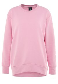 Sudadera rosa con cuello redondo, mangas largas y puños acanalados. Cuenta con una etiqueta "DRI-FIT" en el interior y texto blanco a lo largo de la manga. Textura suave.