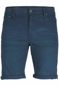 Ciemnoniebieskie szorty dżinsowe z podwiniętym dołem, standardowe kieszenie z przodu oraz zapięcie na guzik. Gładka tekstura z subtelnym efektem wyblaknięcia.