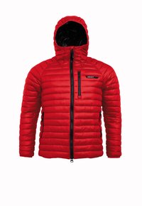 Giacca a vento rossa con cappuccio, caratterizzata da un design trapuntato, due tasche frontali con zip e una fodera interna nera. Il materiale sembra liscio e leggero.