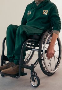 Pier One Jersey con capucha - dark green