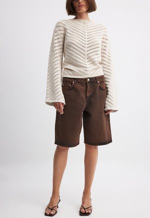 Lühikesed teksad - brown