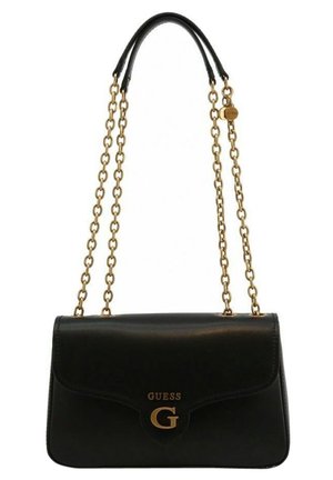Sac à main Guess en cuir noir avec bandoulière chaîne dorée et logo doré "GUESS G" sur le rabat avant.