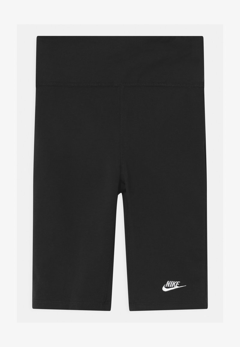 Pantalones cortos deportivos negros, hechos de una tela elástica con una cintura alta. Presentan el logotipo de Nike bordado en blanco en el lado izquierdo.