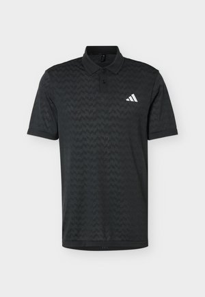 Tumši pelēka polo krekls ar smalku vītņu rakstu, divu pogu aizdari, īsām piedurknēm un mazu baltu logo kreisajā krūtīs.