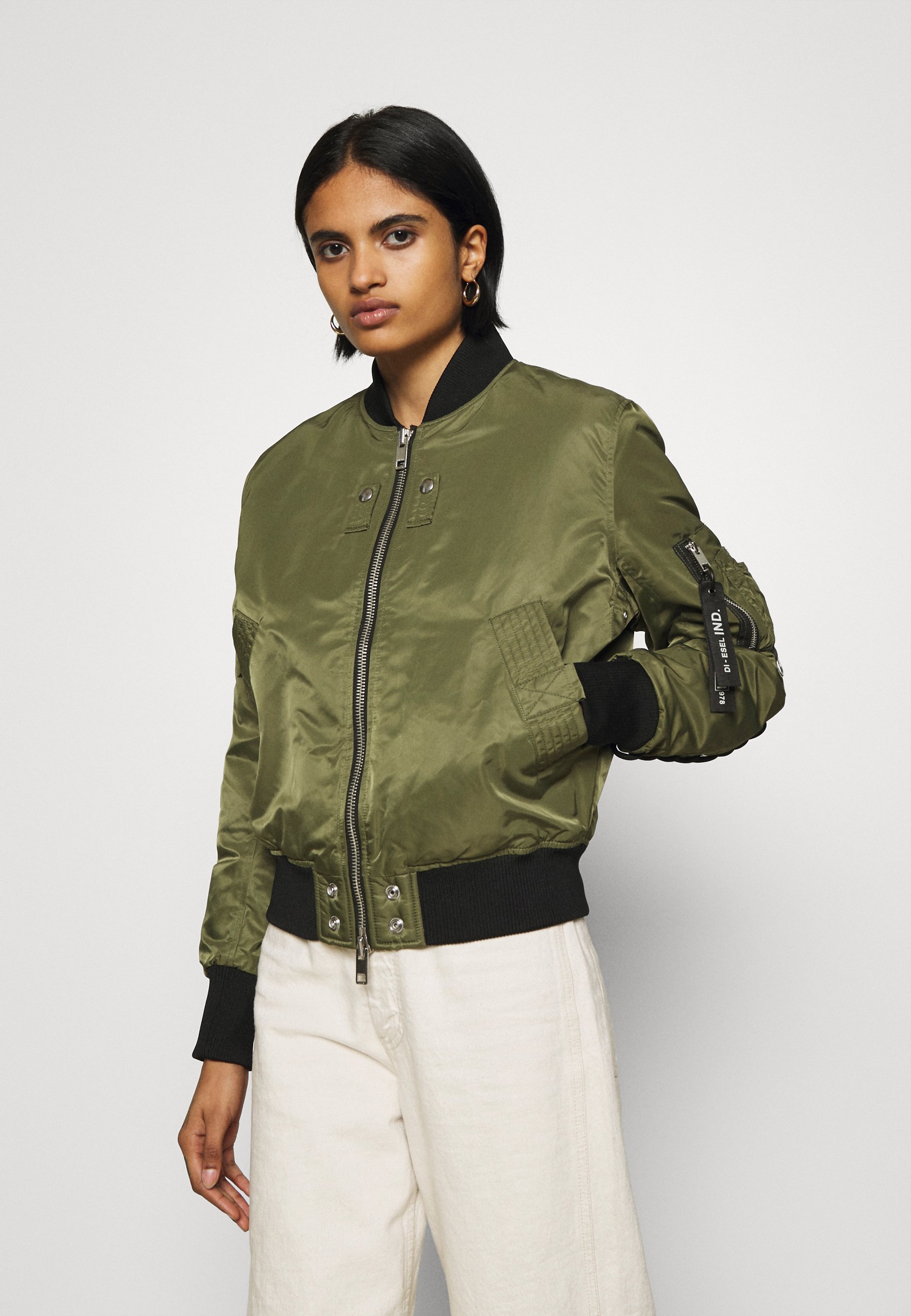 Bomberjackor online | Dam & Herr | Zalando OFF WHITE jacket with kvinna bomberjackor, jämför priser och