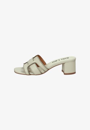 Bibi Lou, SANDALI CON TACCO A BLOCCHETTO - Ciabattine con tacco - off white