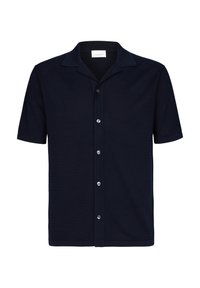 Camicia blu navy a maniche corte con bottoni, in tessuto testurizzato, colletto a punta e cinque bottoni a contrasto lungo la parte anteriore.