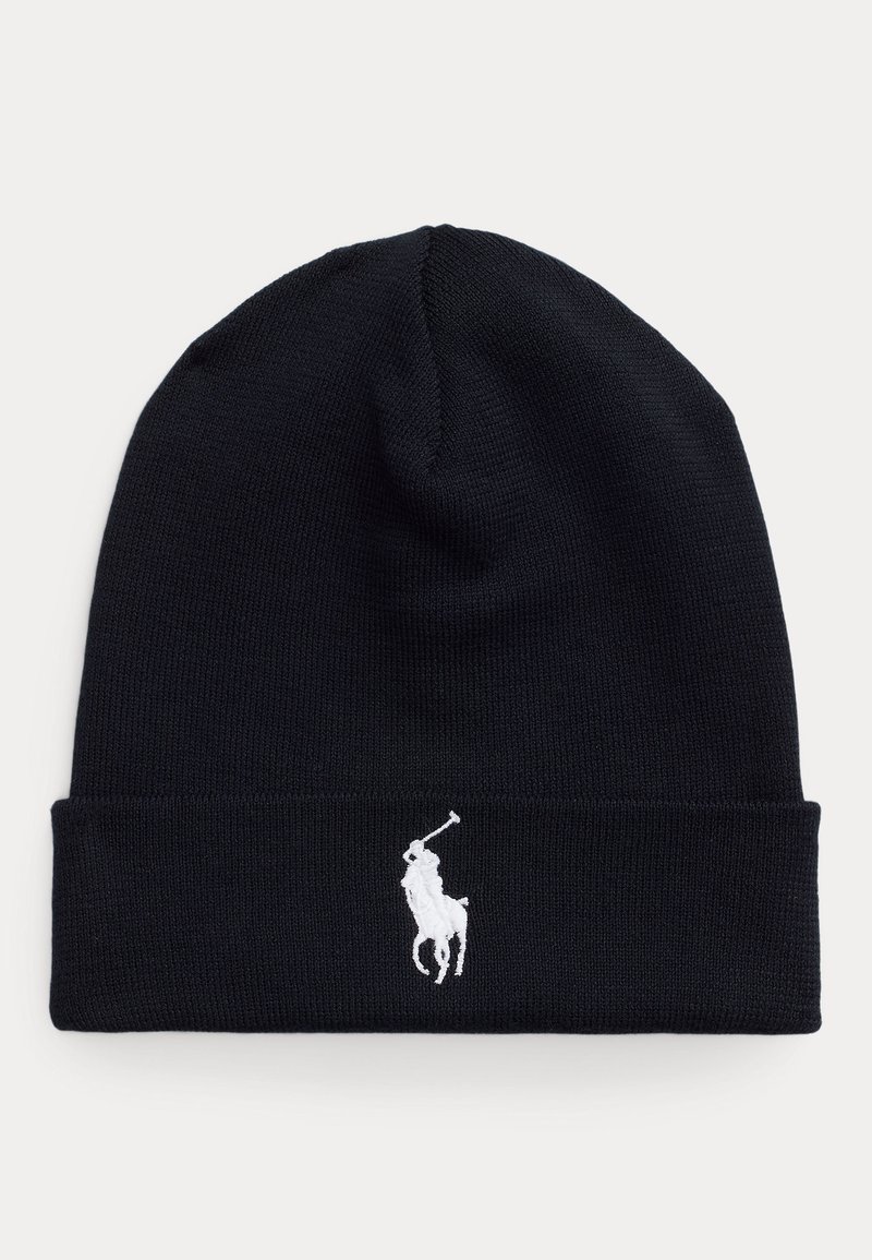 Beanie negru tricotat cu manșetă pliabilă. Prezintă un logo brodat cu un jucător de polo alb în față. Textură moale, se potrivește bine.
