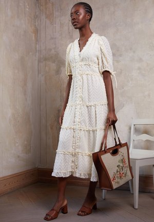 ALIZE DRESS - Robe chemise - creme