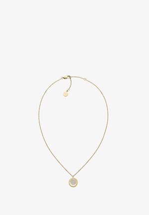 Colier auriu, cu un lanț delicat și un pandantiv rotund cu un design împodobit cu pietre, reflectând lumina și prezentând un model circular.