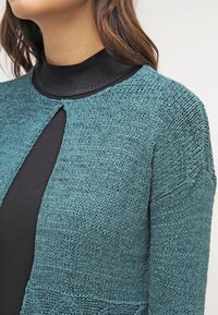 Vero Moda Kofta - dark green