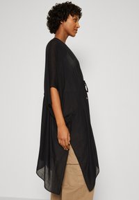 Anna Field Cape - black