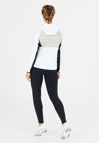 Endurance ENDURANCE LAUFJACKE - Løbejakker - dove