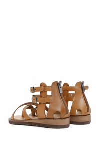 Derimod Sandali - light brown