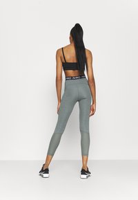 Nike Performance Leggings - grey