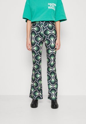 Trousers - green