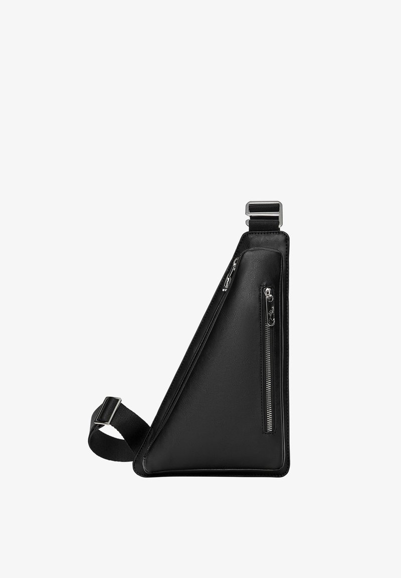 Borsa a tracolla in pelle nera con forma triangolare, dotata di due tasche con zip, una tracolla regolabile e una chiusura in metallo. Texture liscia.
