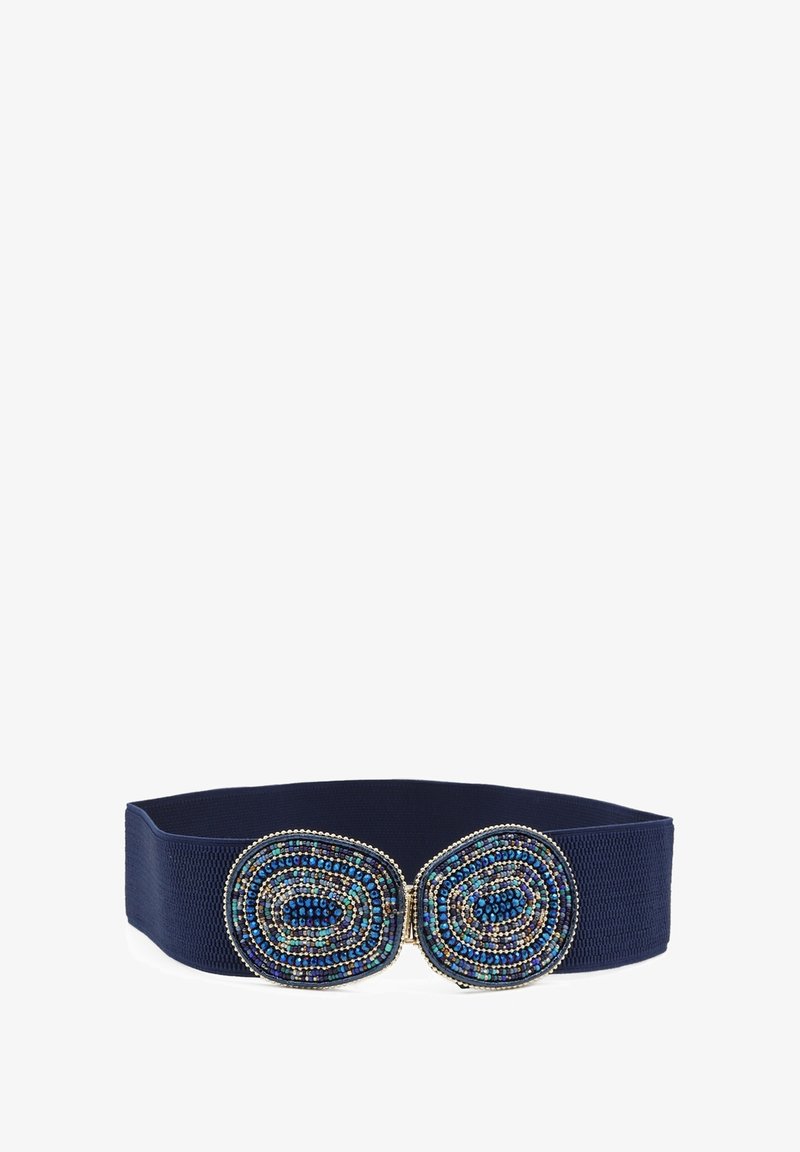 Cintura elastica blu navy con due fibbie metalliche circolari decorate con perline intricate nei toni del blu, verde e nero. Texture liscia.
