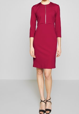 Vestido de tubo - red