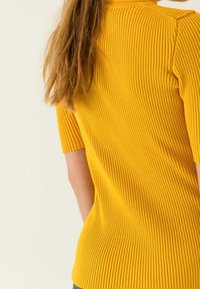 IVY OAK Polotričko - yellow