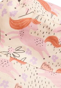 Next Chapeau - scandi unicorn